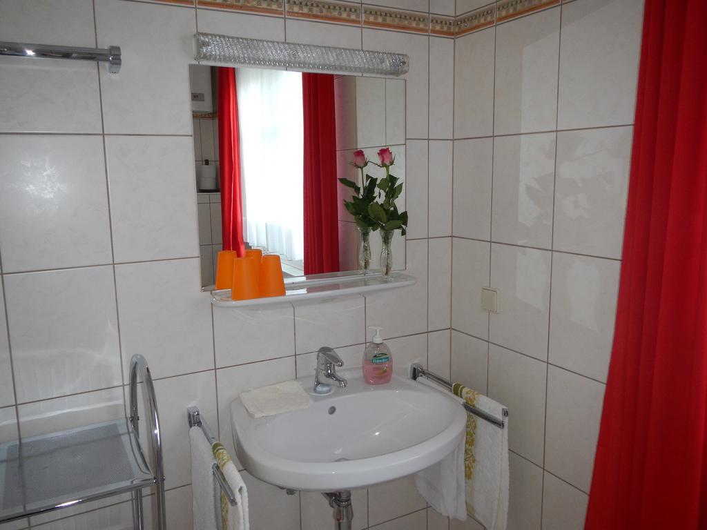 Haus Friedburg Apartment Velden am Woerthersee Bilik gambar
